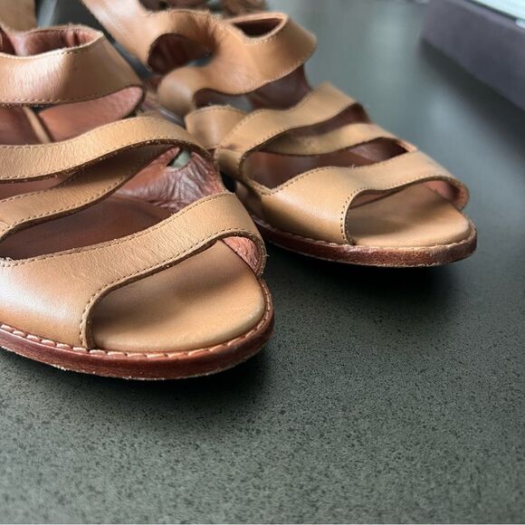 REBECCA MINKOFF Leather Gladiator Flat Nude Color Sandals Size 7. - Picture 6 of 9